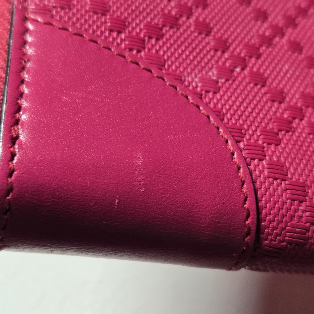 Gucci Pink Diamante Leather Zip Around Wallet. Very Clean, Very Good. - Picture 12 of 13